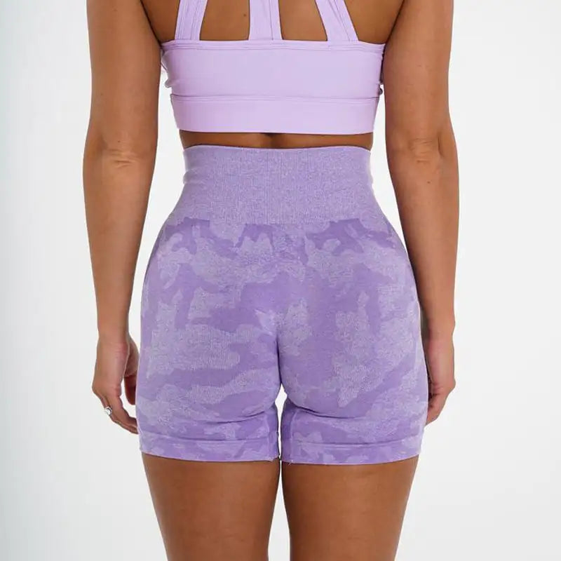 Chic Camo Jacquard Active Shorts
